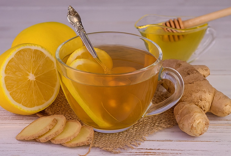 چه کسانی نباید دمنوش به لیمو بخورند