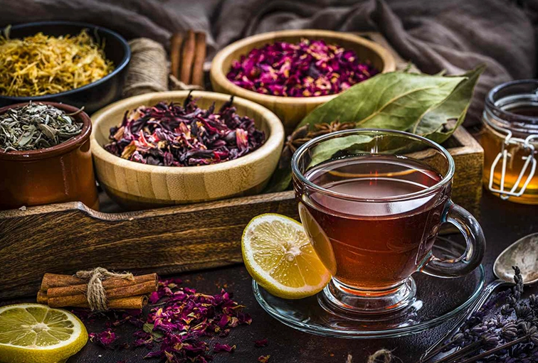 ۱۰ نوشیدنی چربی‌سوز قبل از خواب